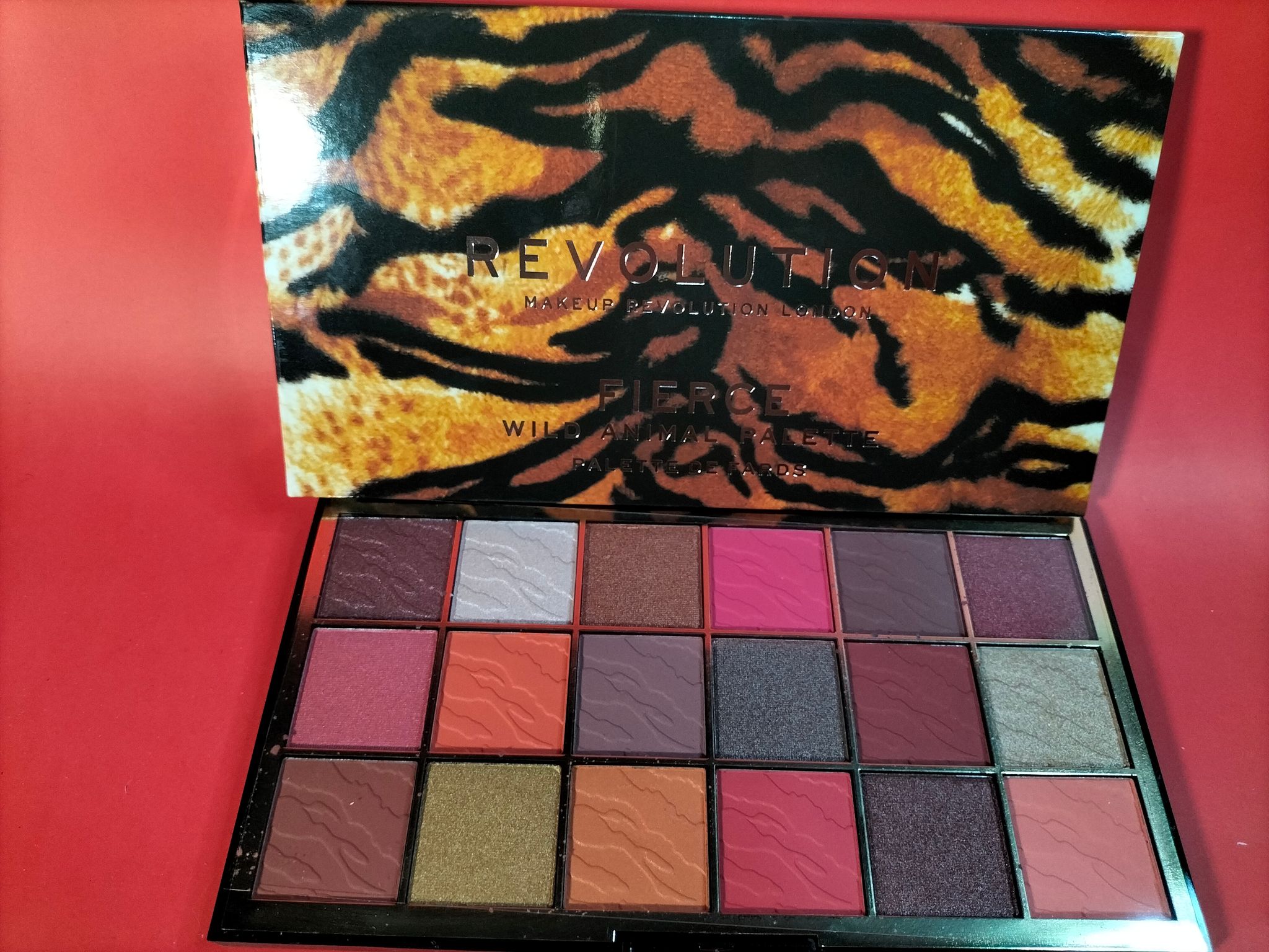Revolution Shadow Palette with Mirror_4