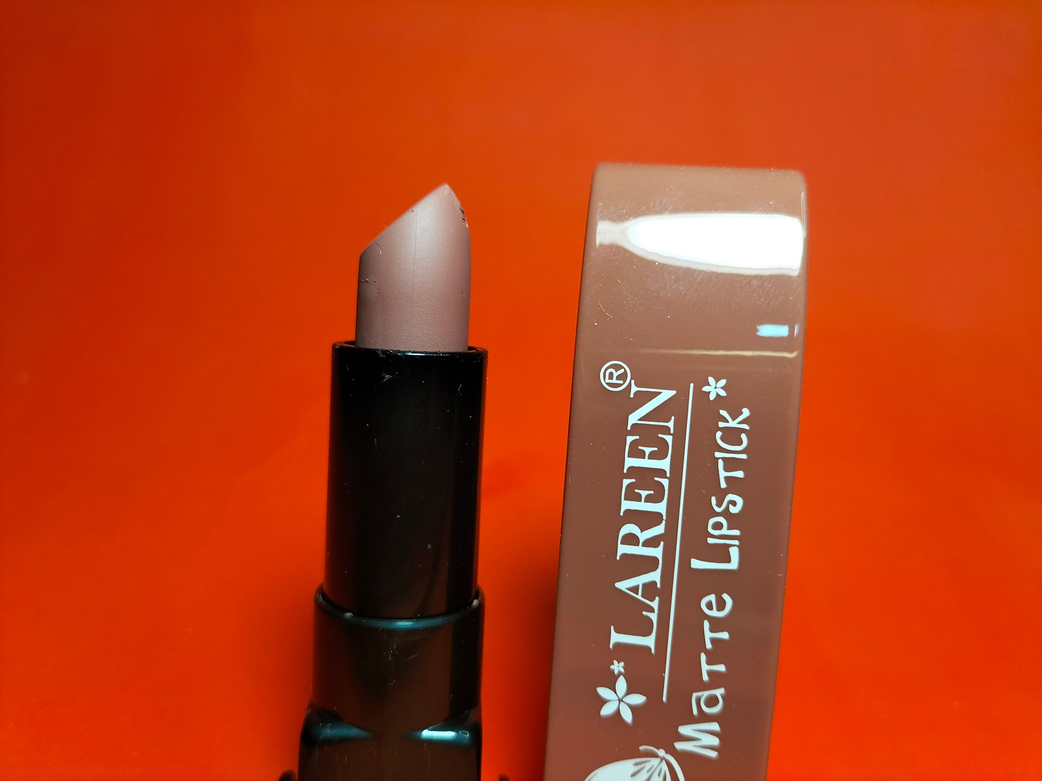 Lareen Matte Lipstick_0