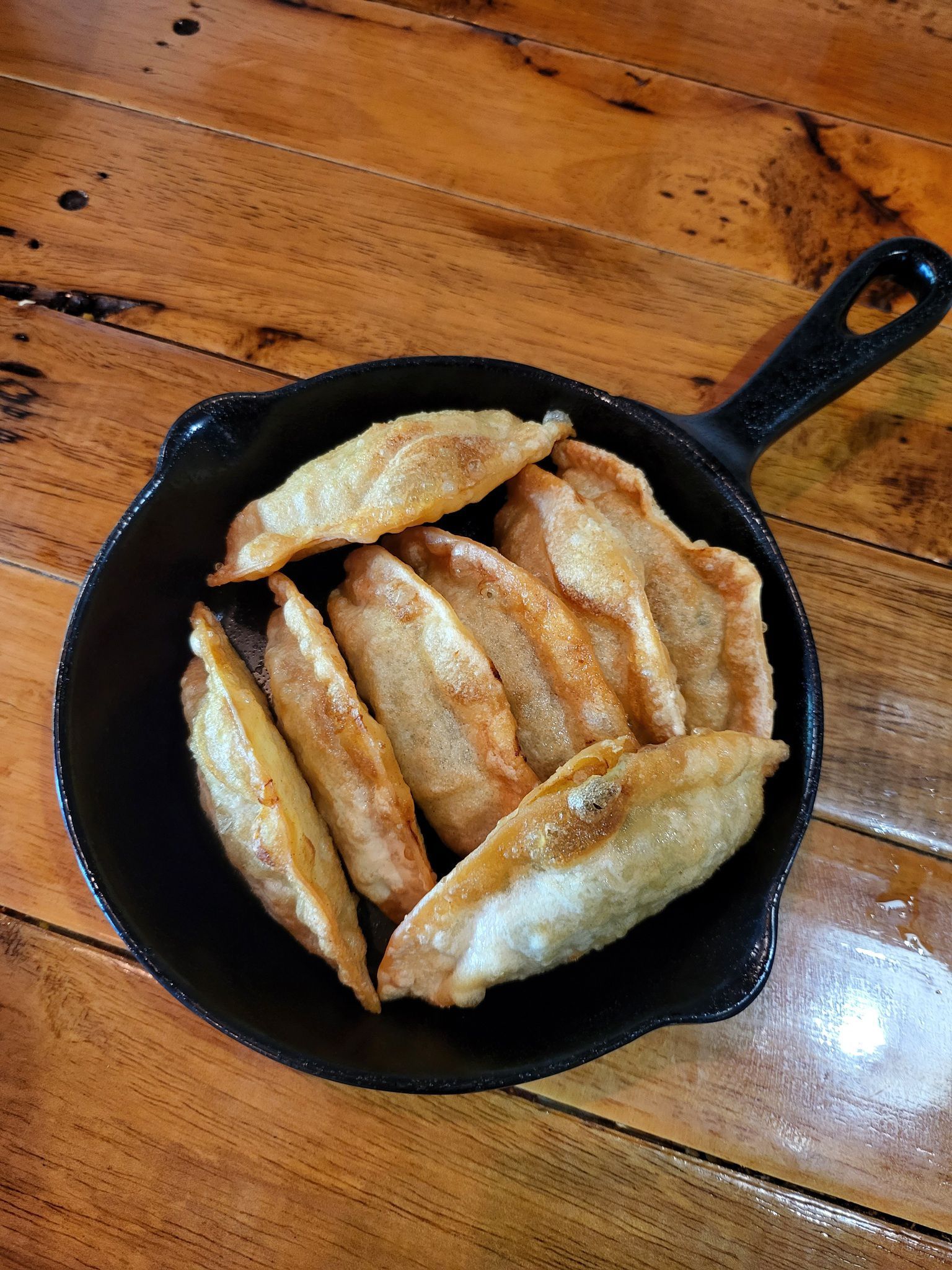 군만두 Fried Dumpling (8Pcs)_0