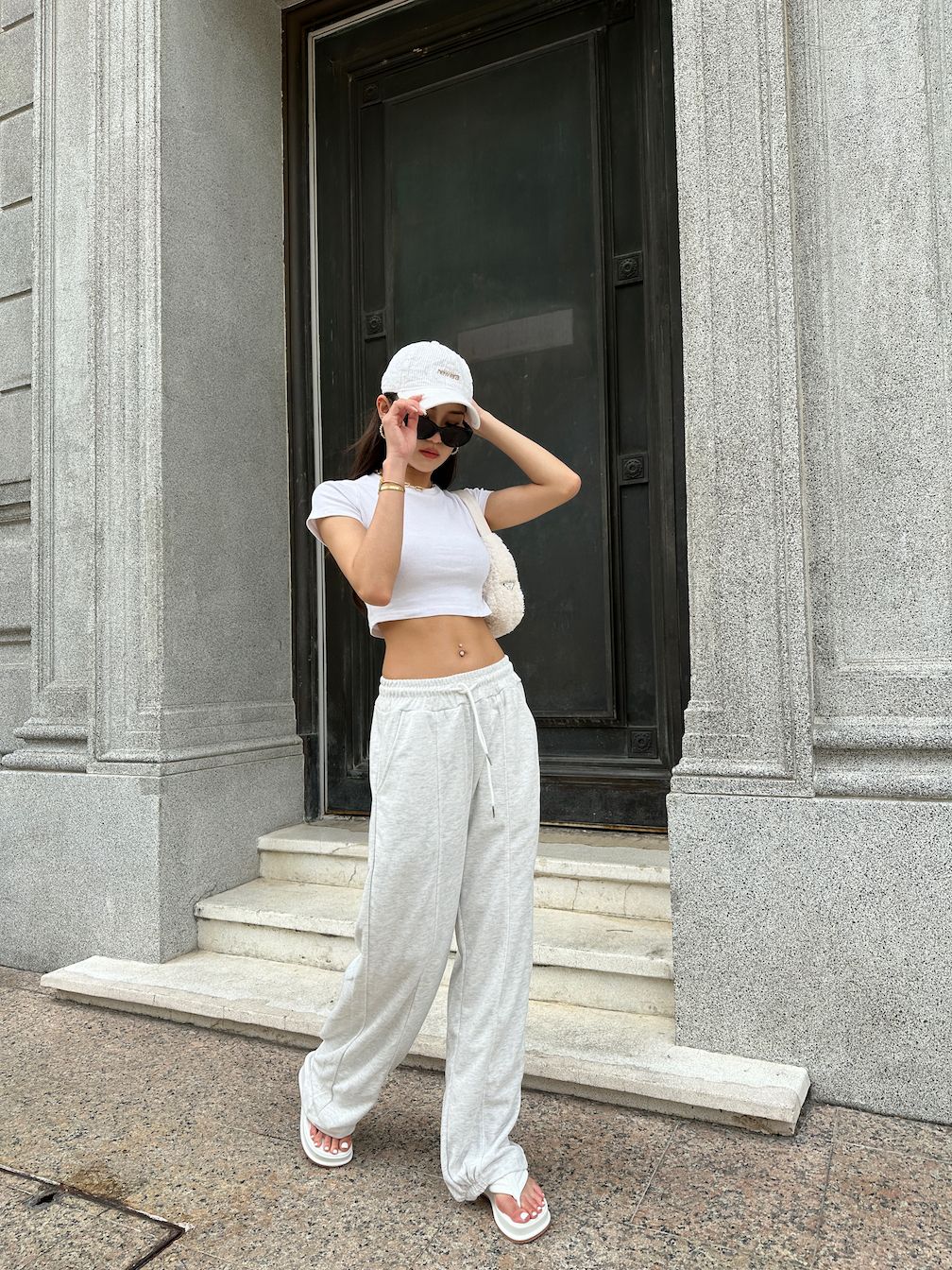 ESSENTIAL SWEATPANTS_2