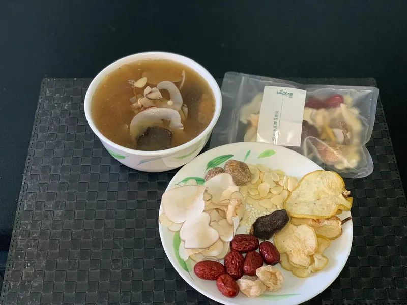 止咳化痰鰐魚肉虎乳靈芝湯 _0