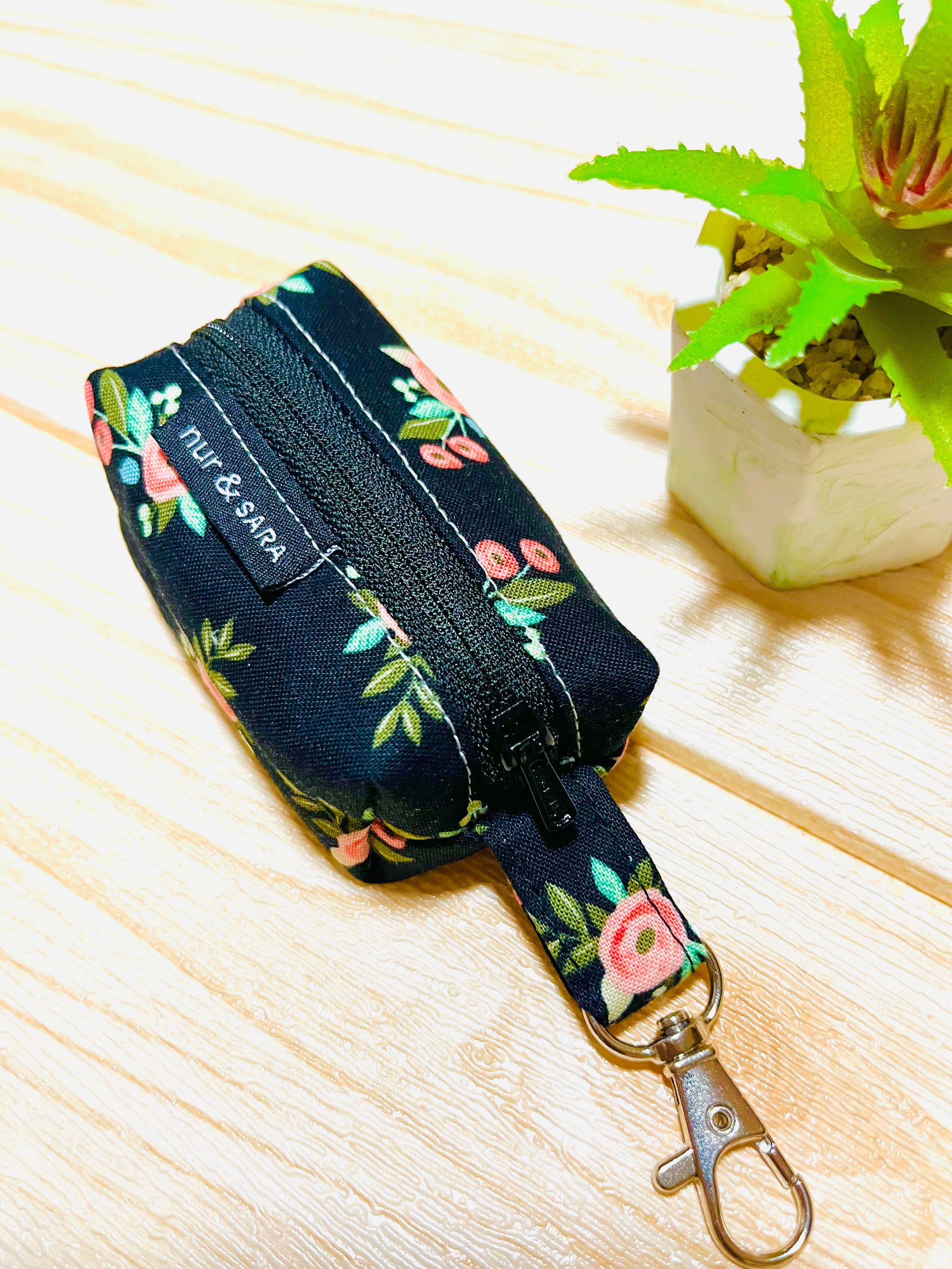 MZP 04-Mini Zip Pouch_1