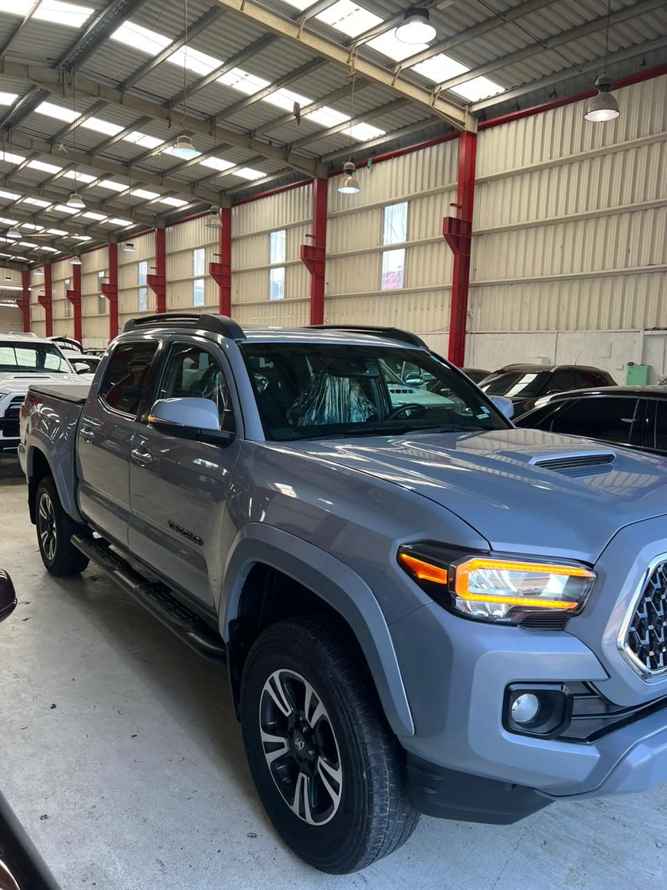 Toyota Tacoma TRD off-road._1