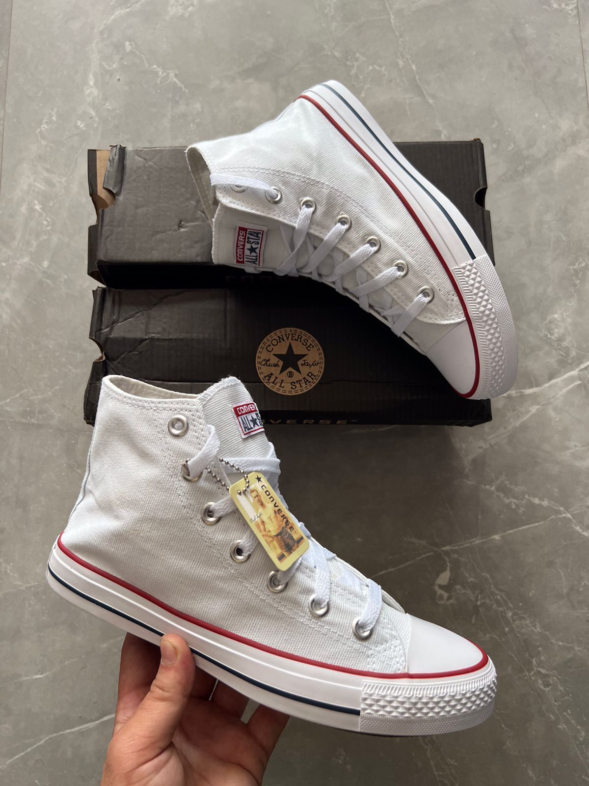 Converse Chuck Taylor sneakers_2