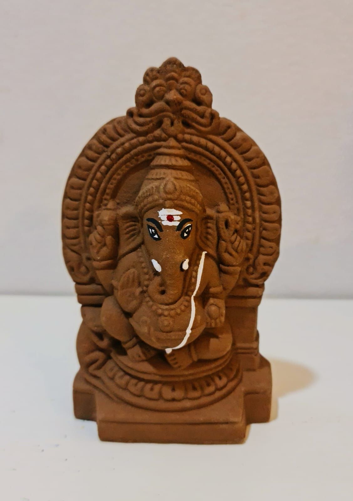 6 inches -Ganesha with Ornamental Arch (RIGHT TRUNK ONLY)_1