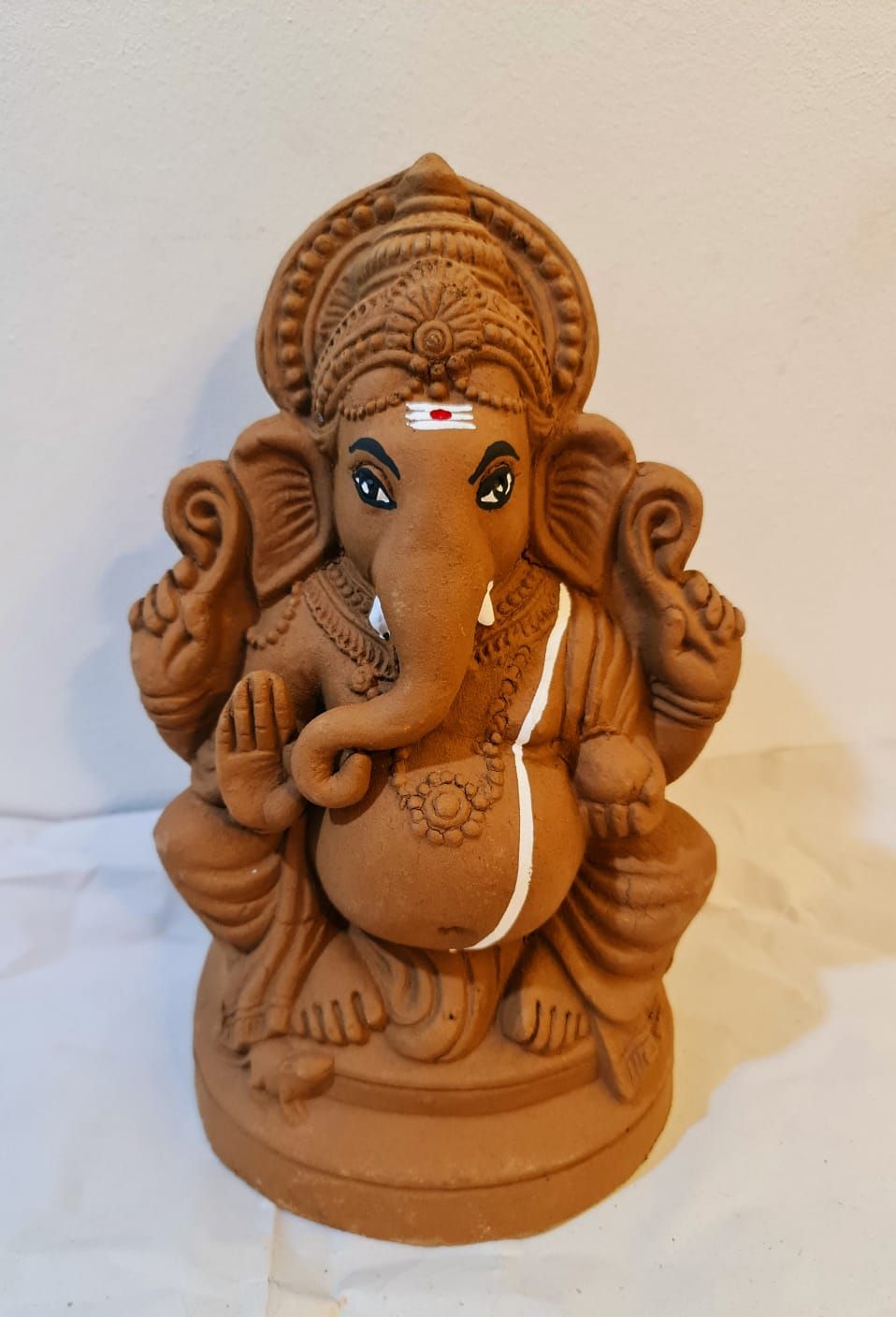 9 inches - Ganesha with Halo (Left/Right trunk)_1