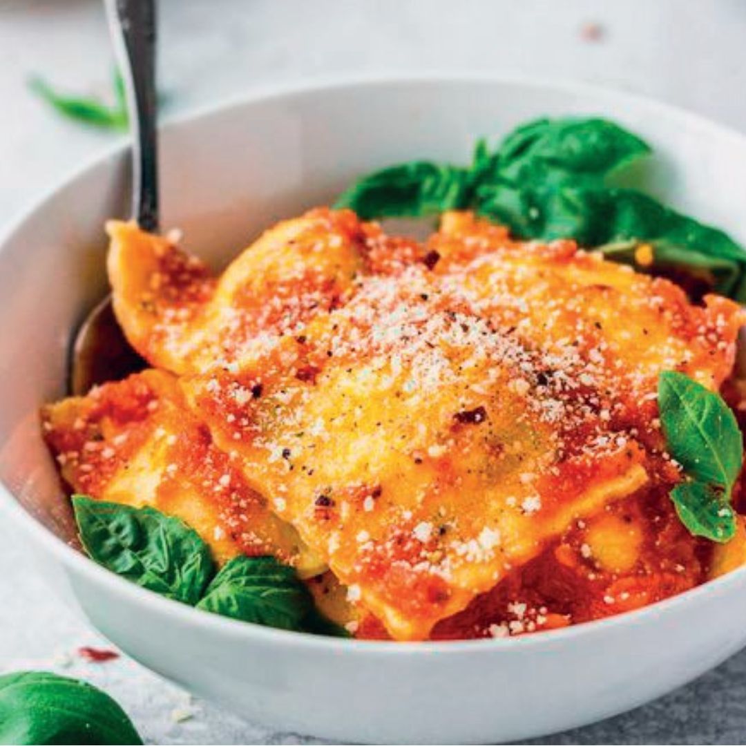 Ravioli Chicken in an Aglio Olio & Pomodoro sauce_1