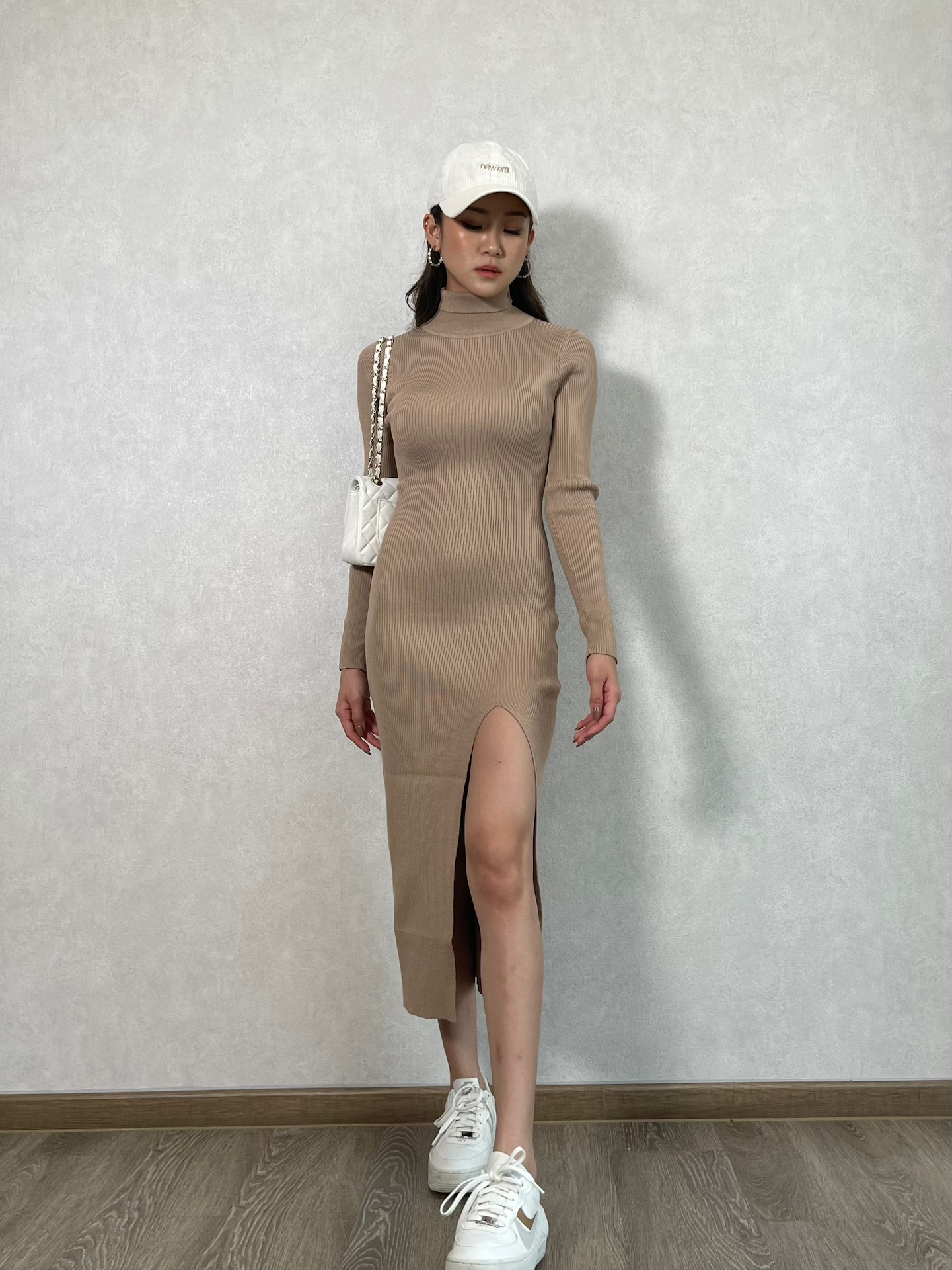 TURTLE NECK KNIT DRESS (Tan)_1