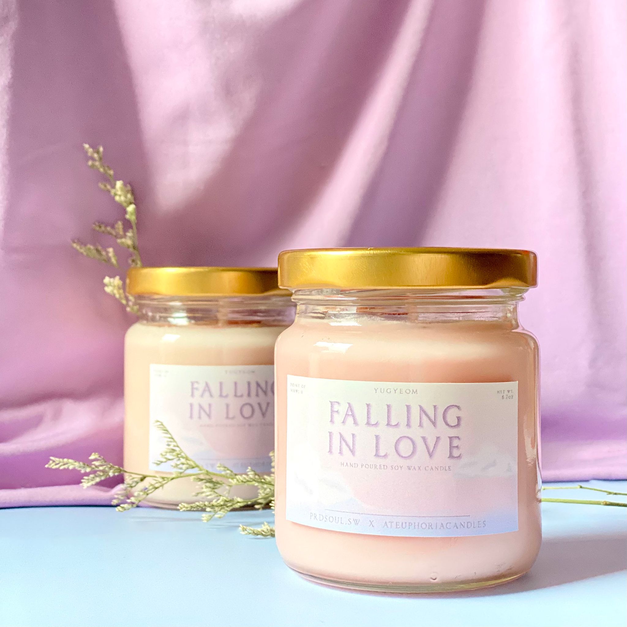 Falling In Love Candle_0