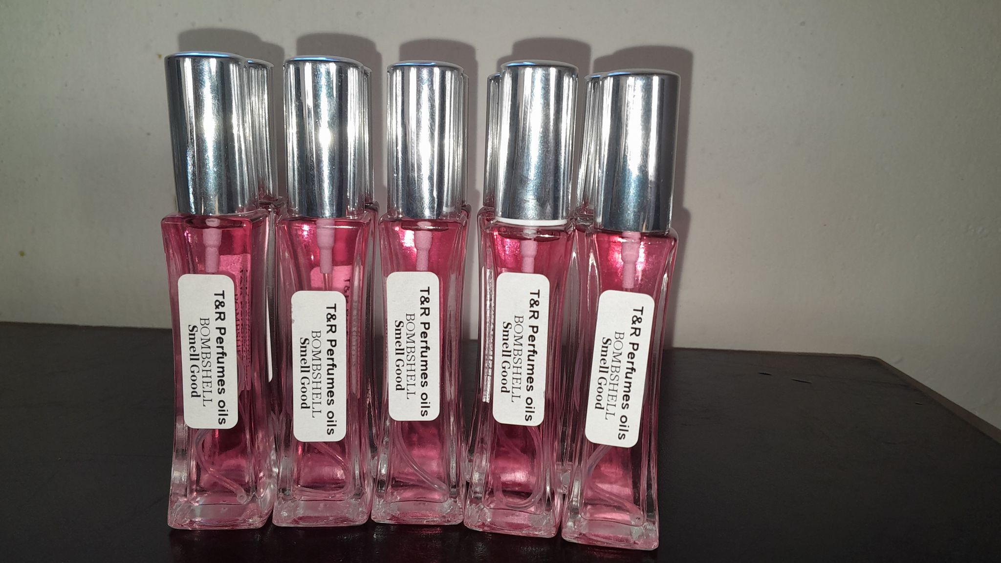 T&R PERFUME OILS _1