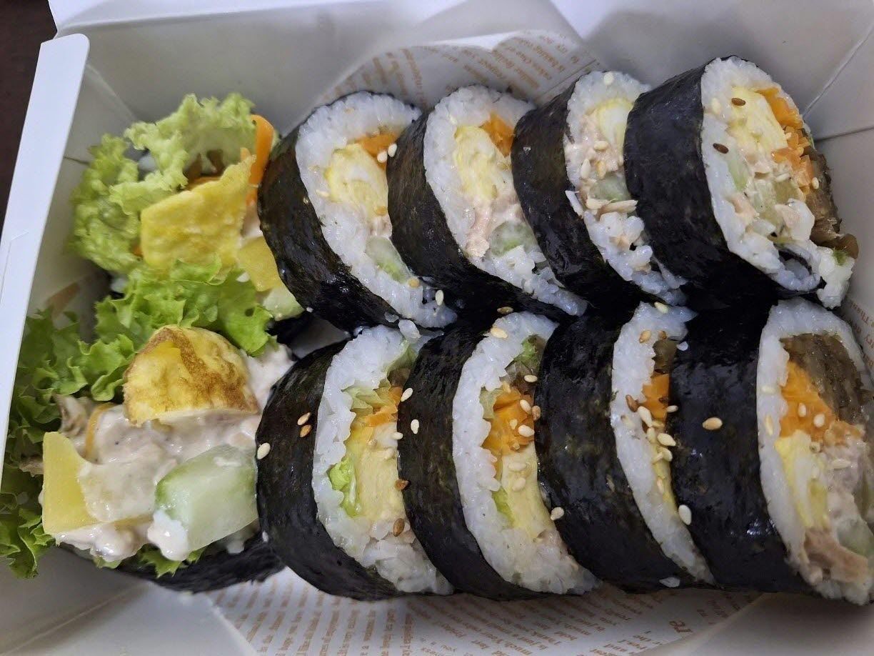 Tuna-Mayo Gimbap (참치마요 김밥)_0