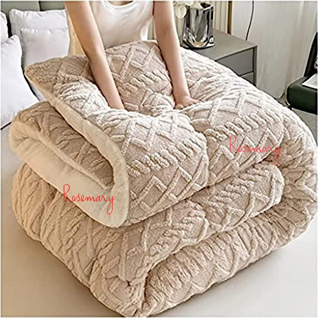 QUEEN SIZE 5 PCS COMFORTER_6