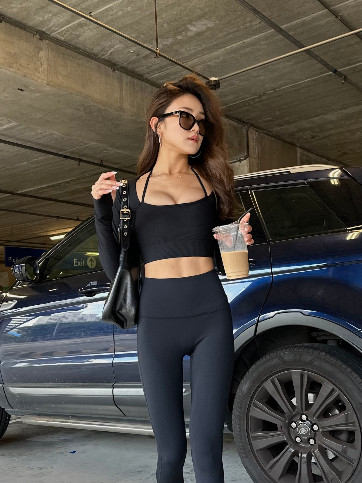 LONG SLEEVE SPORTS BRA (BLACK)_5