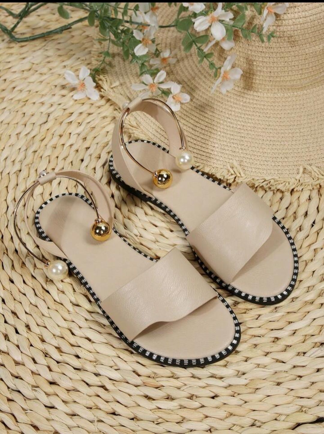 Women's Metal and Pearl Strap Sandals_0