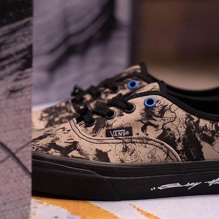 Vans Authentic YEAR OF THE TIGER_1