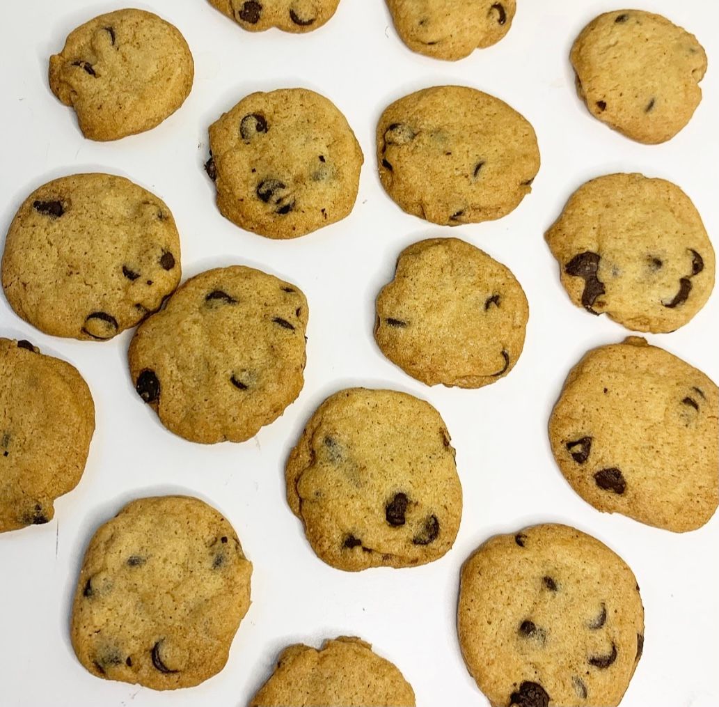 Classic Chocolate Chip Cookies_0