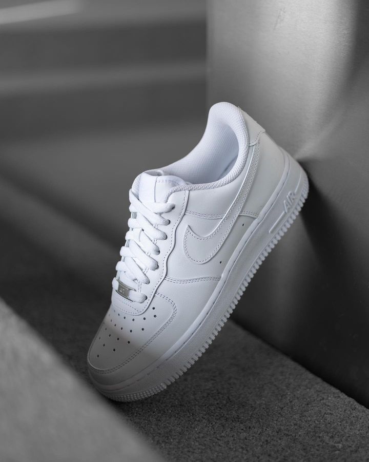 Nike Air Force 1 Low "Tripple White"_1