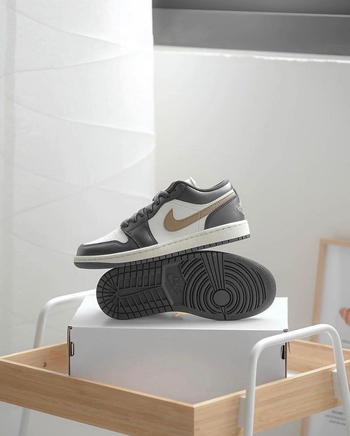 Jordan 1 Low SHADOW BROWN (Copy)_0