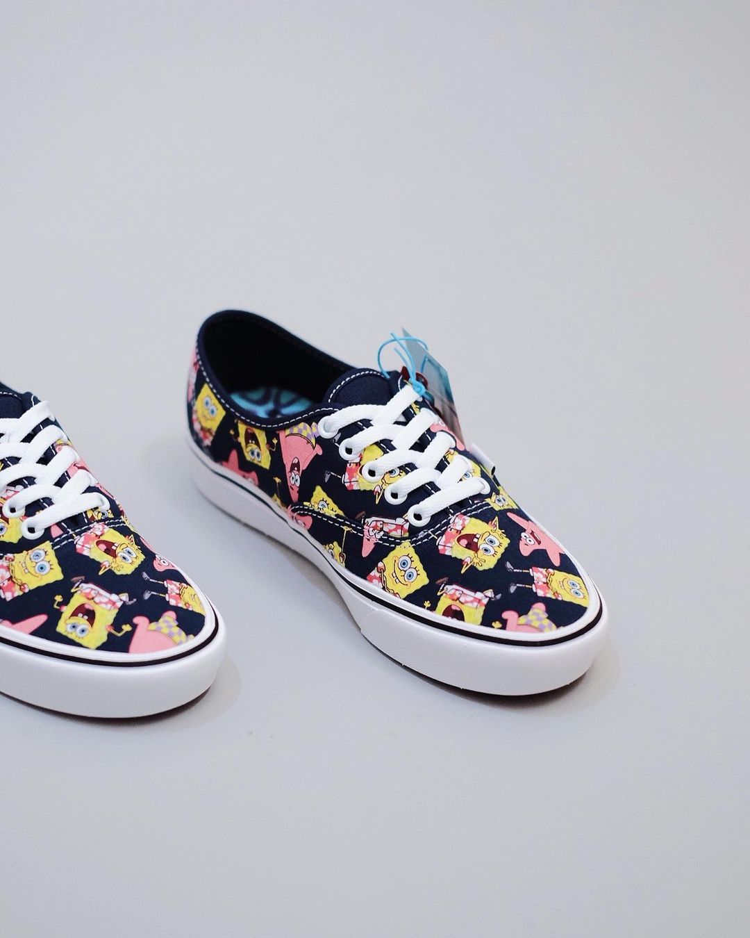 Vans Authentic x SpongeBob SquarePants "AlohaBob."_4