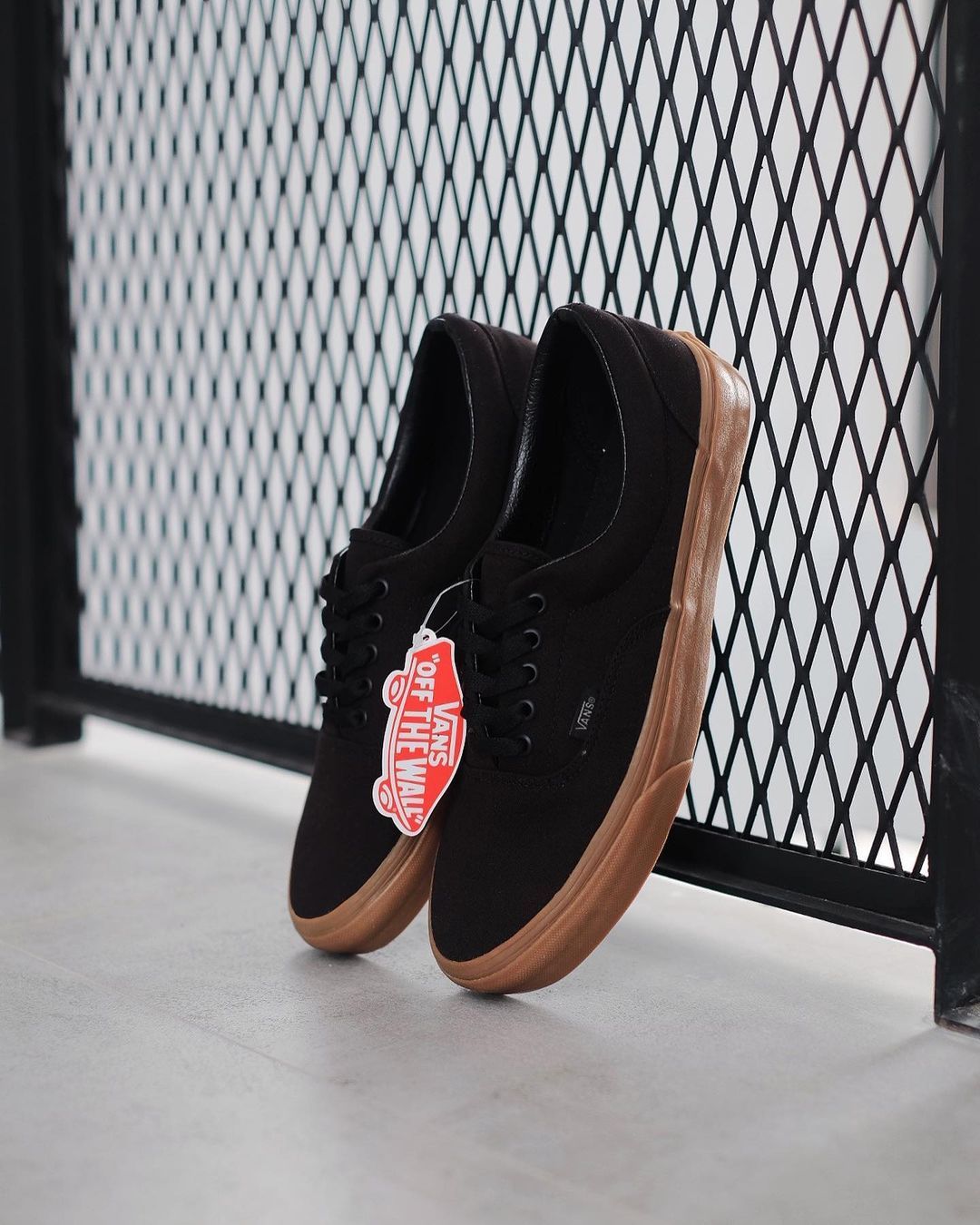 Vans Era Classic Black Gum_1