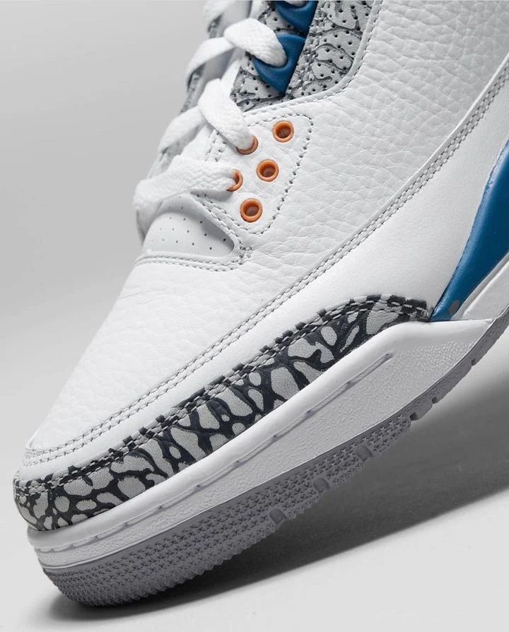 Air Jordan 3 OG "Wizards"_2