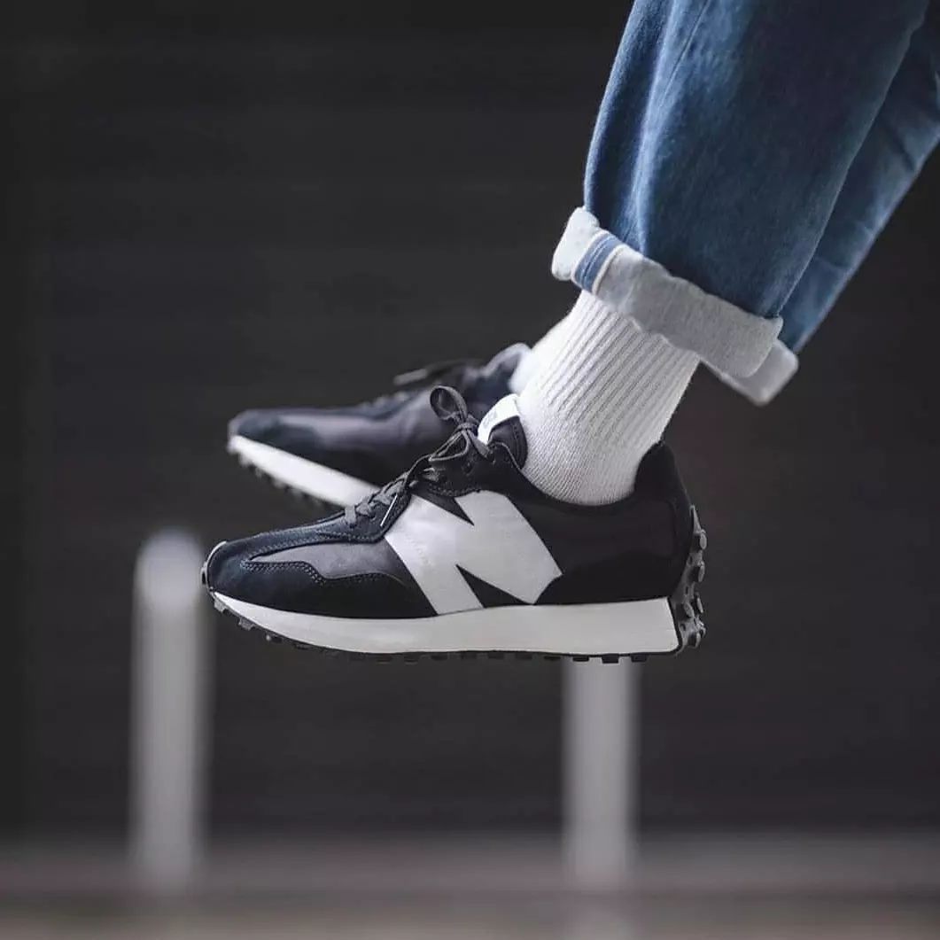 New Balance M327 in "Black White,"_1