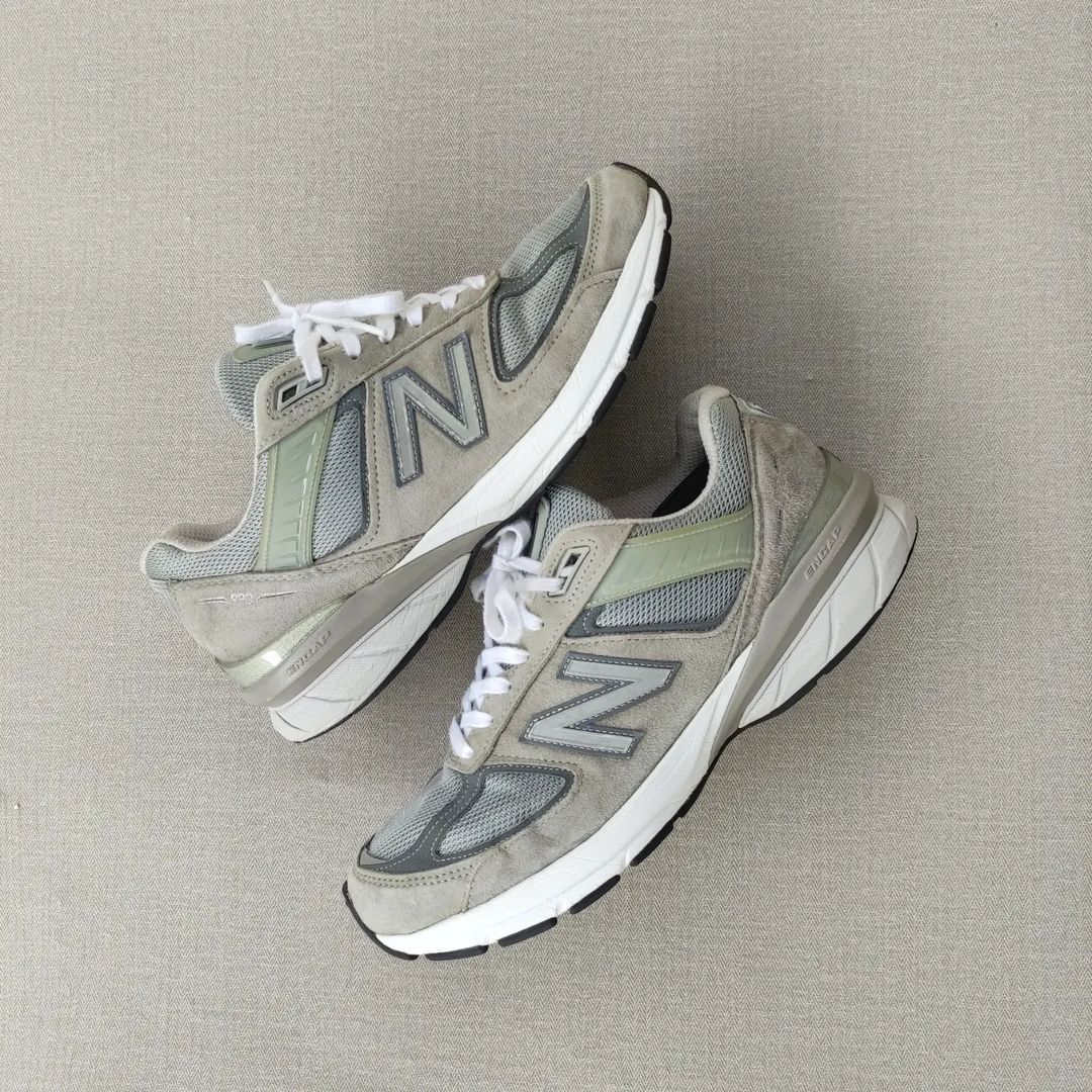 New Balance 990 V5 in "Grey."_1