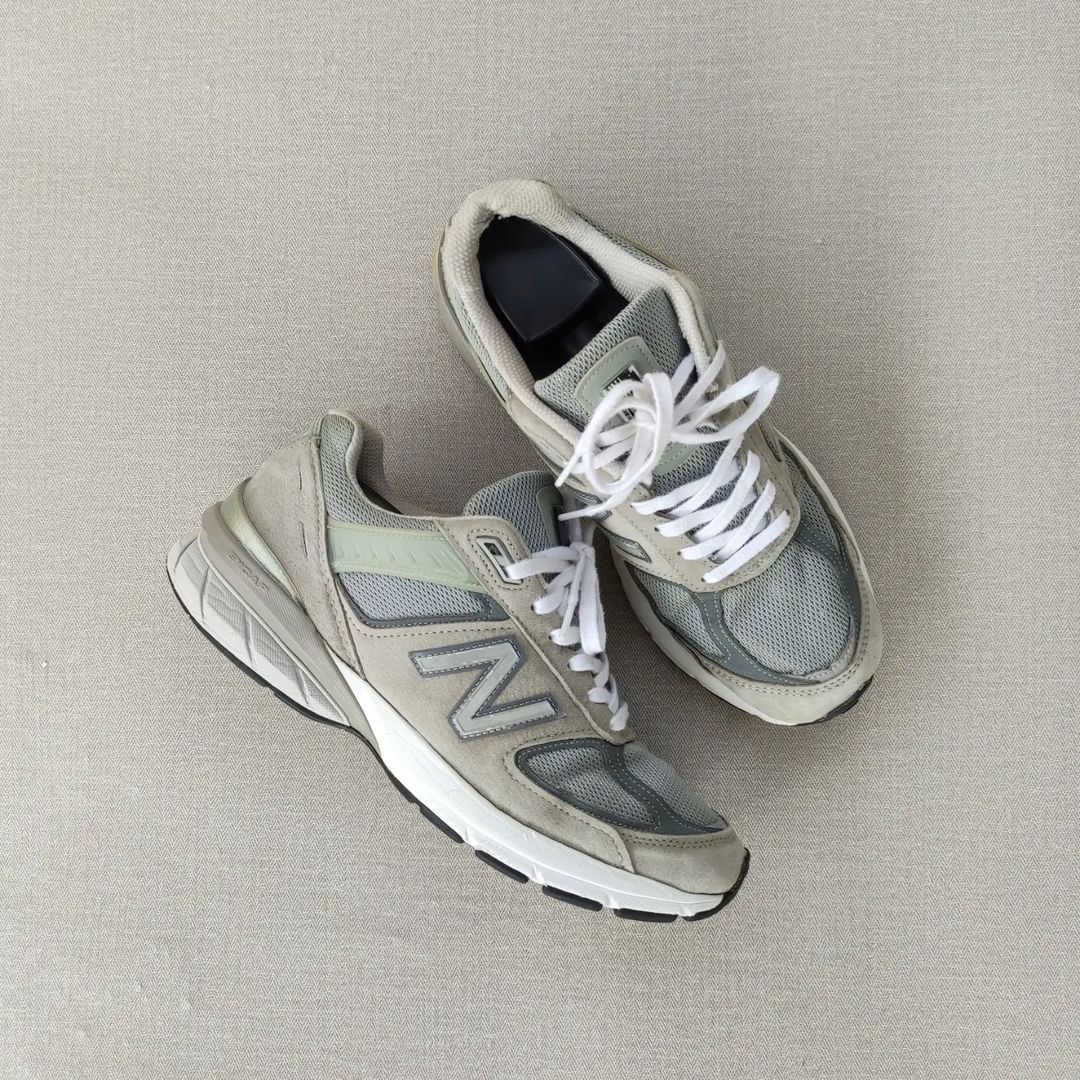 New Balance 990 V5 in "Grey."_2