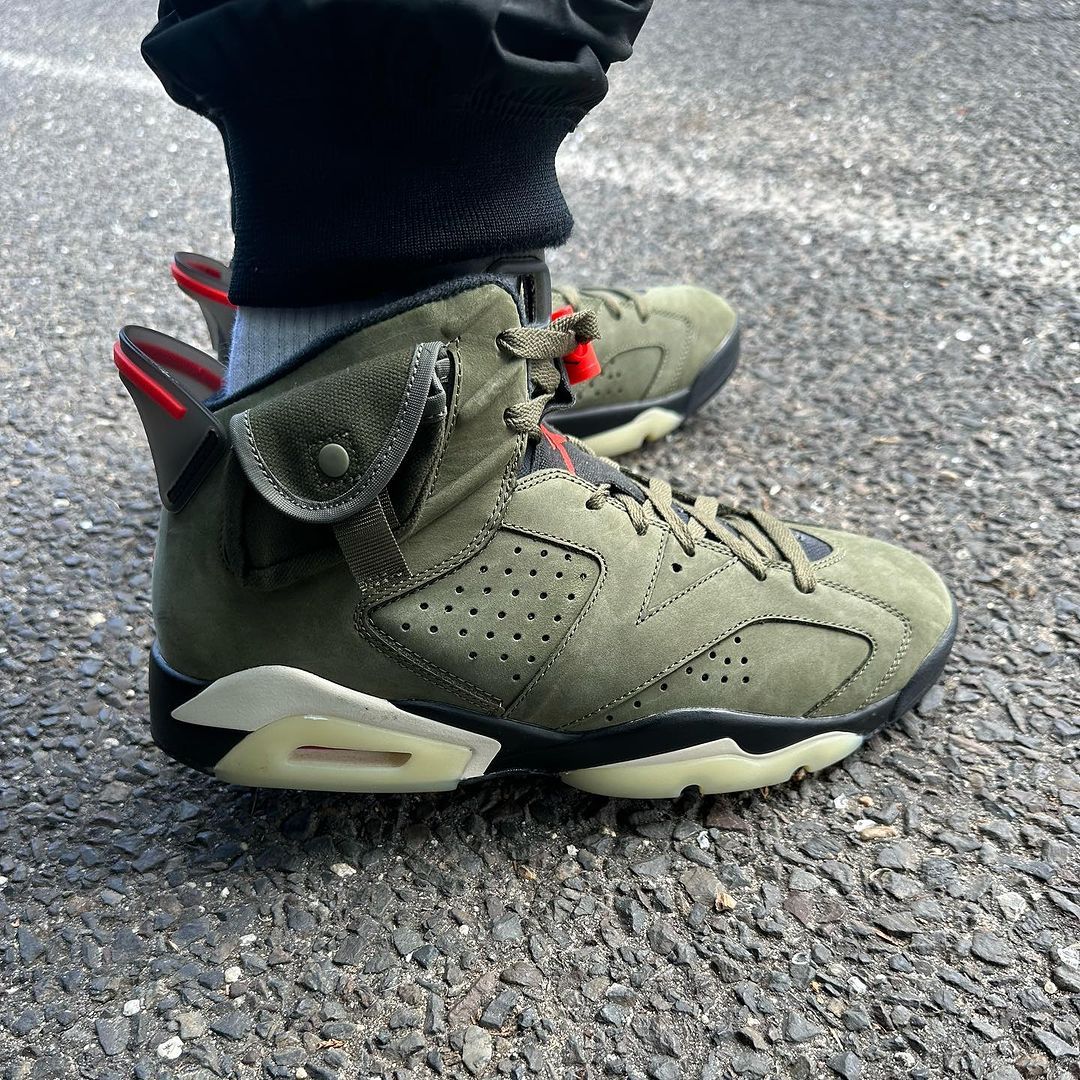 Travis Scott x Air Jordan 6 Retro 'Olive'_0