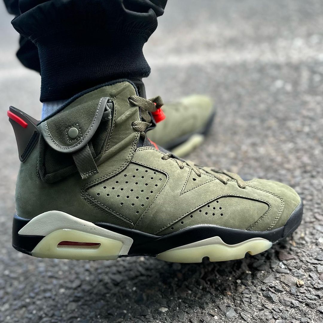 Travis Scott x Air Jordan 6 Retro 'Olive'_1