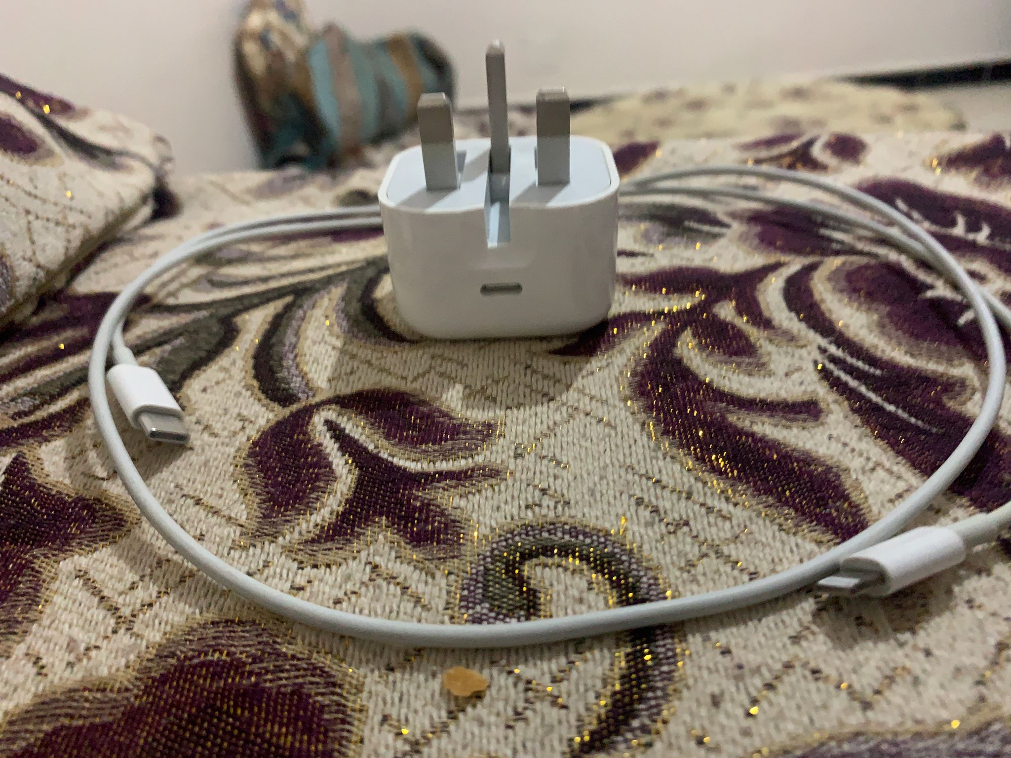 Charger iPhone original 20W_3