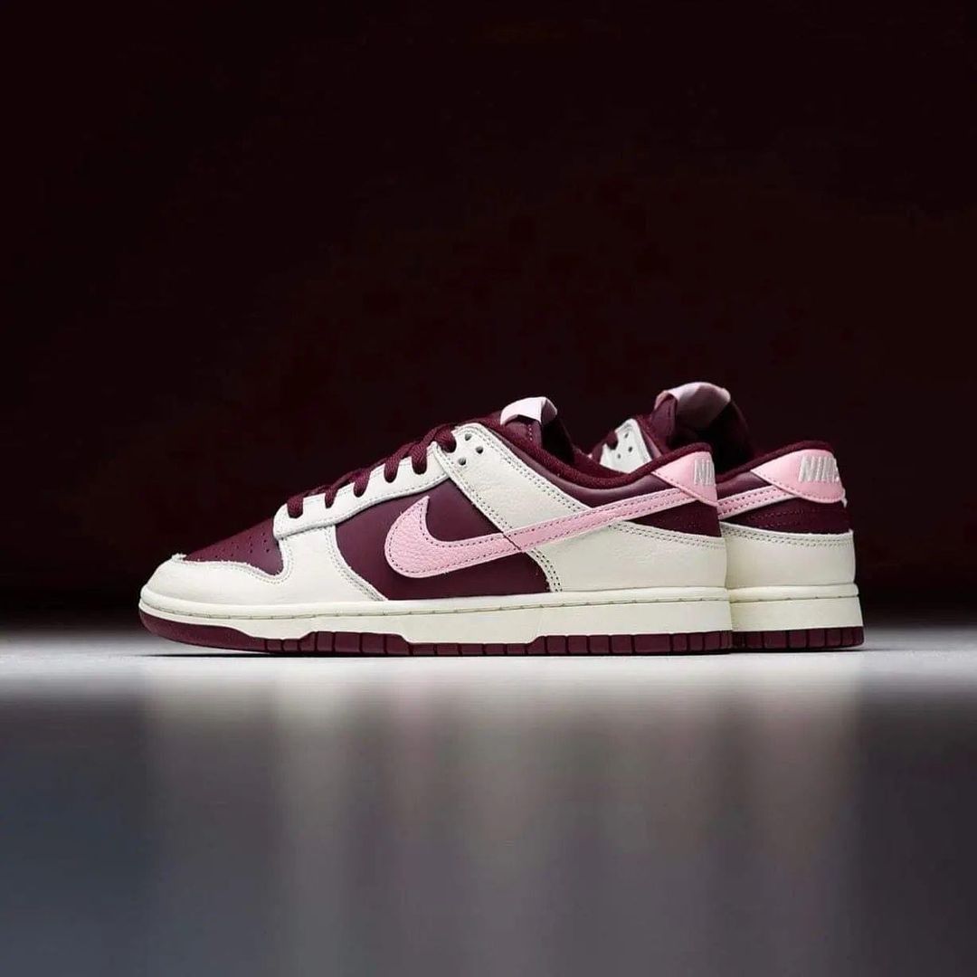 Nike Dunk Low PRM "Valentine's Day"_0