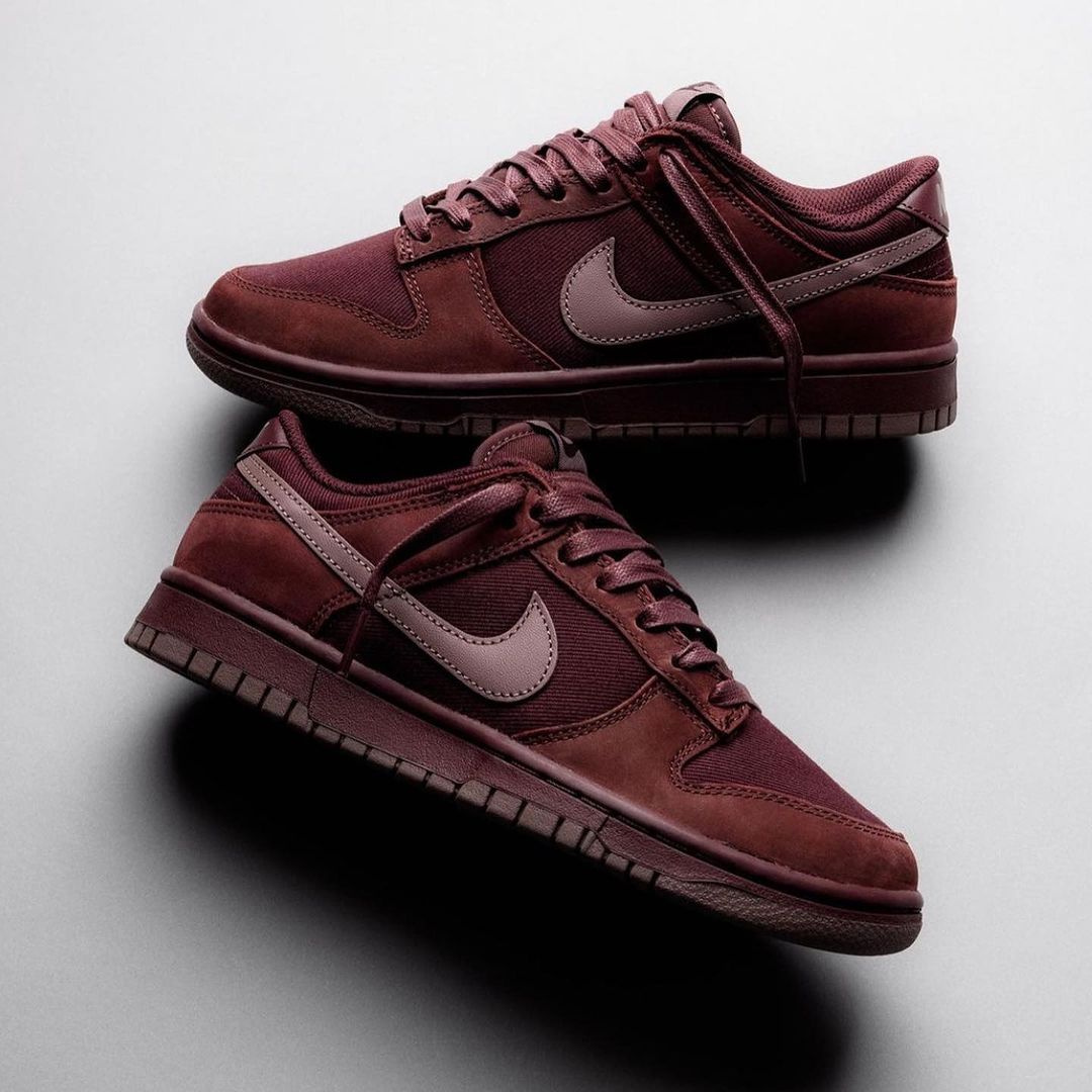 Nike Dunk Low "Burgundy Crush,"_1