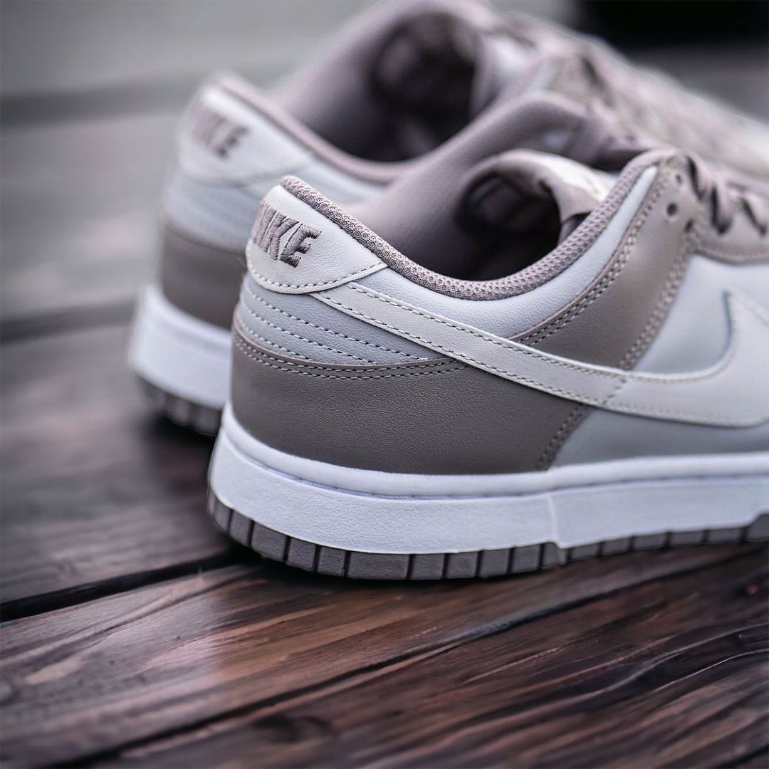 Nike Dunk Low "Bone Beige,"_2