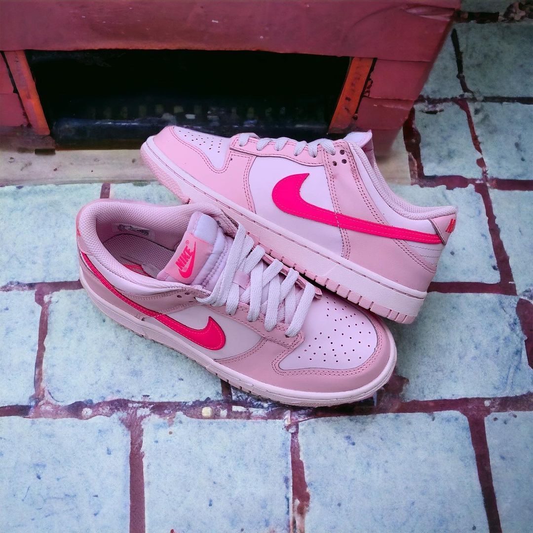 Nike Dunk Low "Triple Pink,"_1