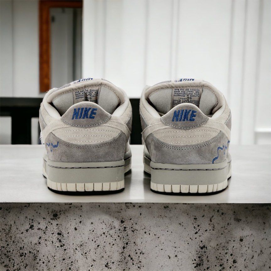 Nike Dunk Low "London,"_1