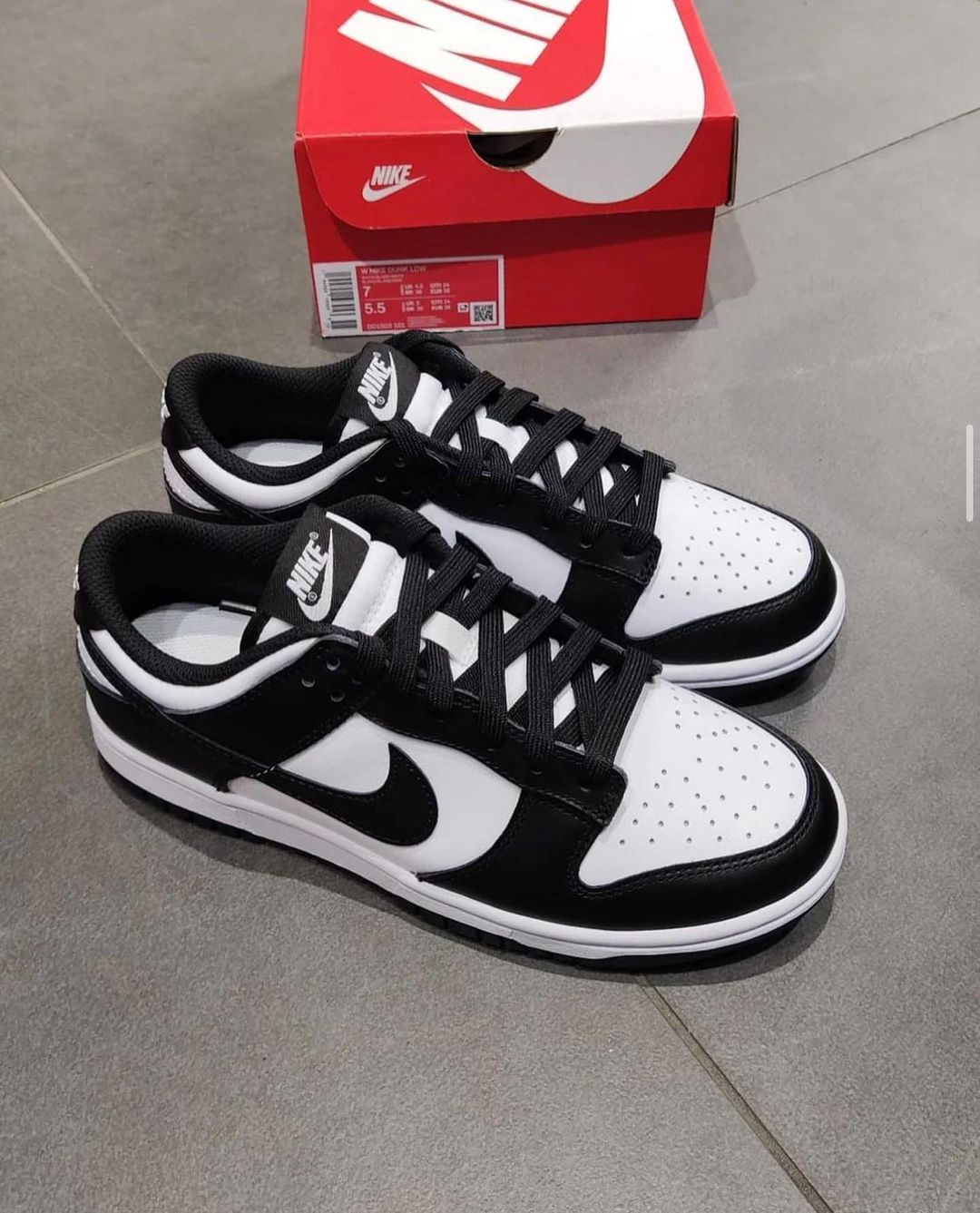 Nike Dunk Low Pandas_0