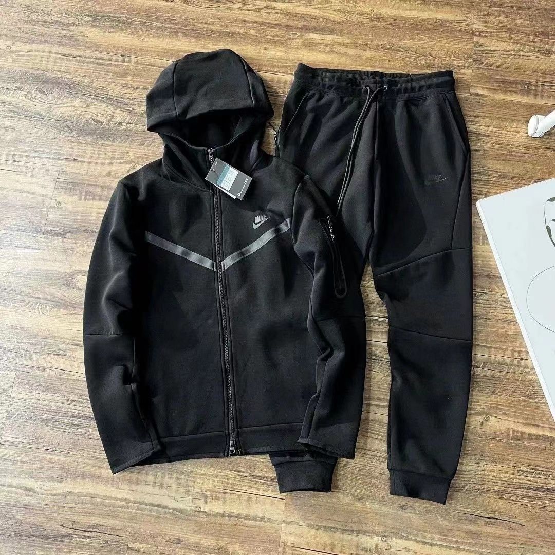 NIKE TECH FLEECE_6