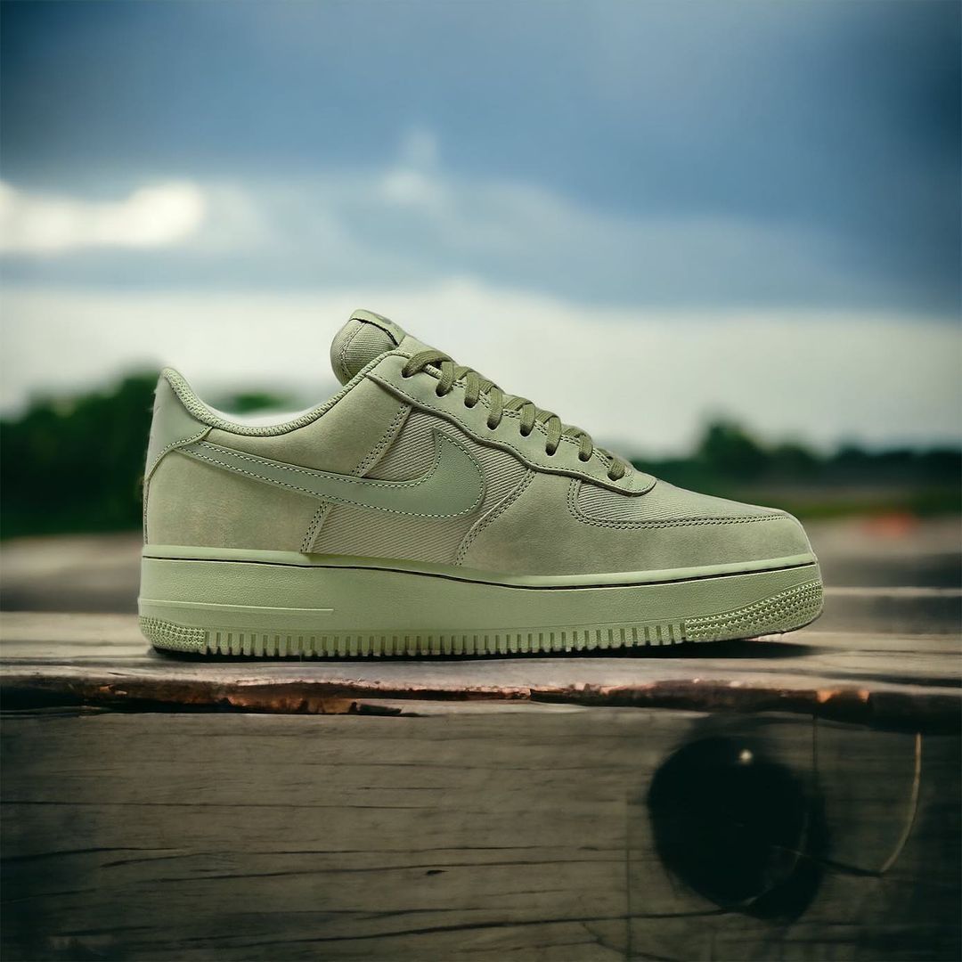 Air Force 1 Low LX in "Oil Green,"_0