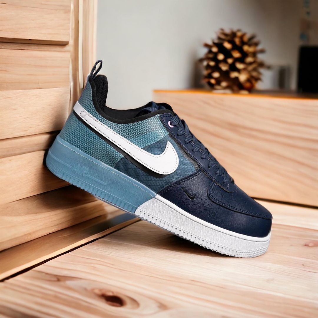 Air Force 1 Low React in Navy Blue_2