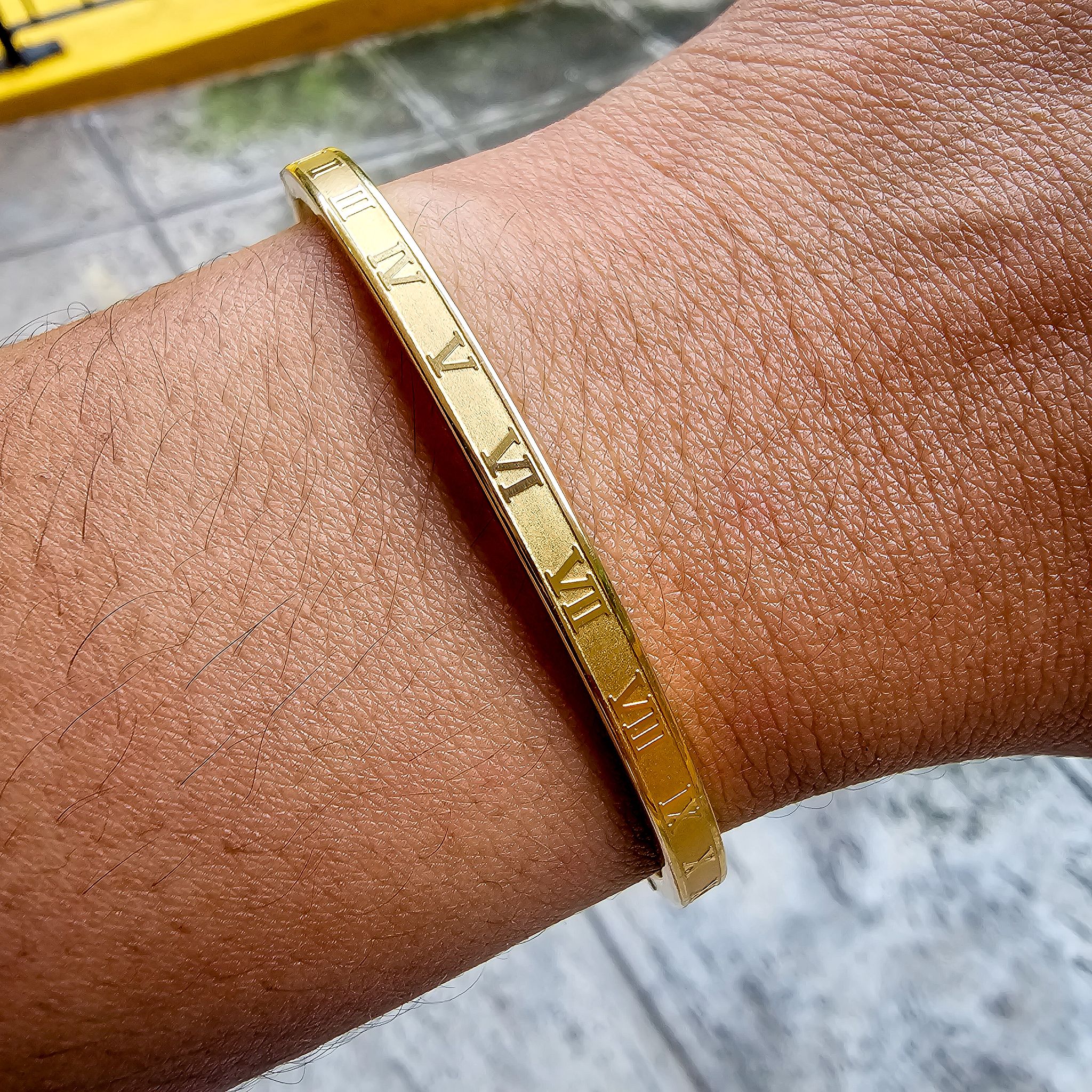 2mm Roman Numeral Bangle_0