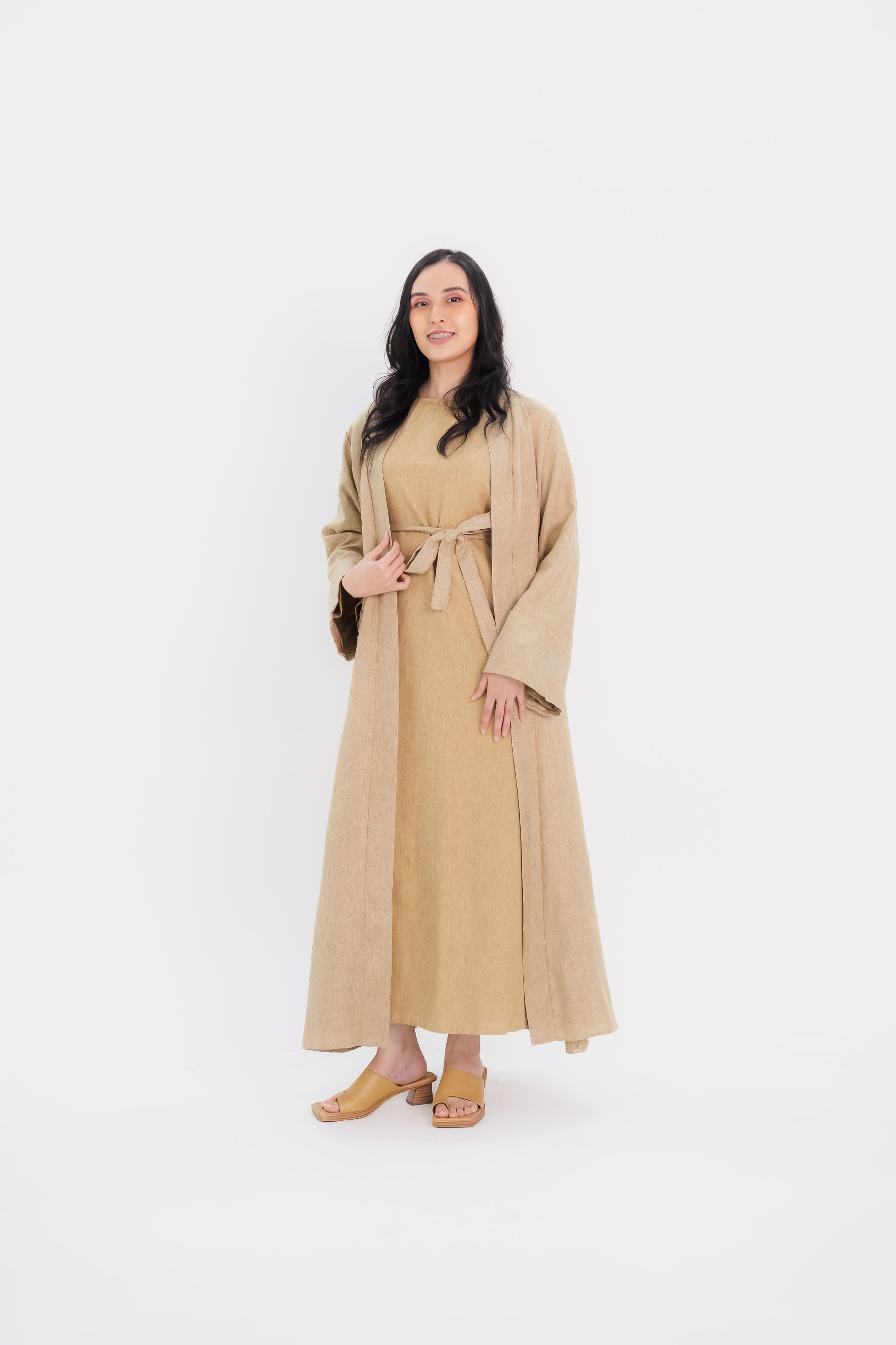 Linen Abaya in Khaki_0