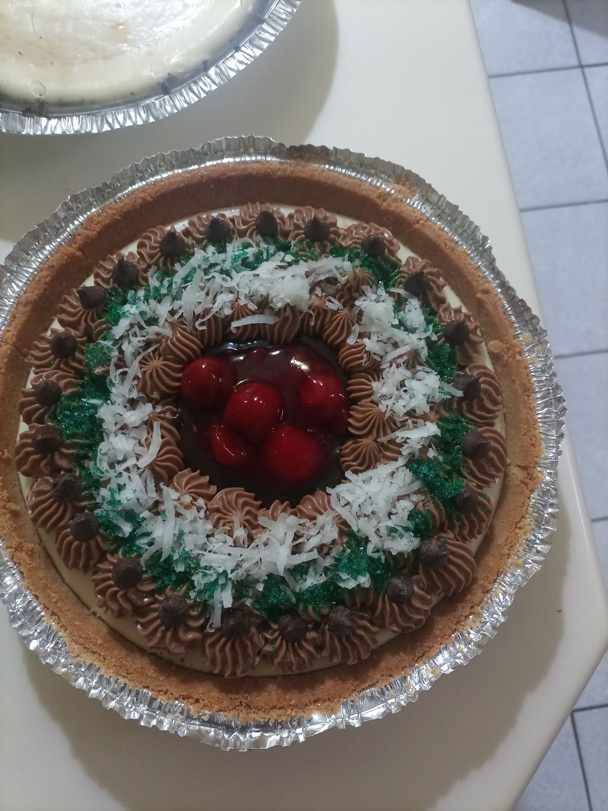 9" Rum Cream Cheesecake_0