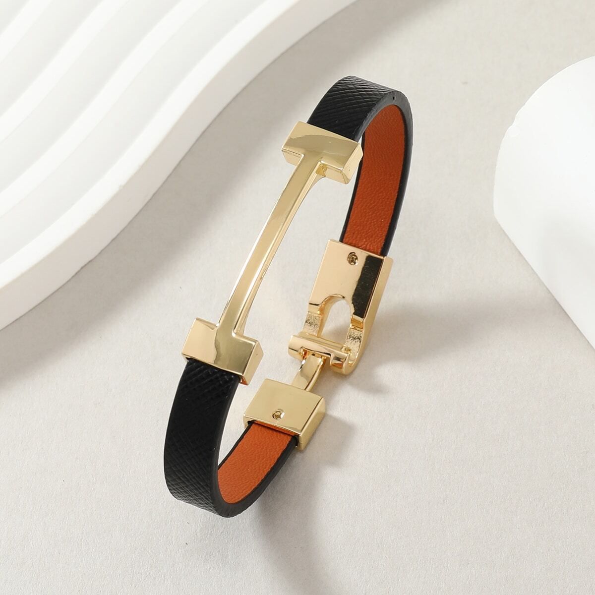 Zinc Alloy Buckle Design Bracelet_1