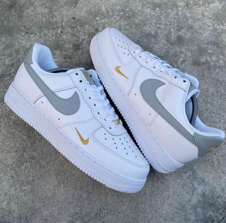 Nike Air Force 1 "Essential"_2