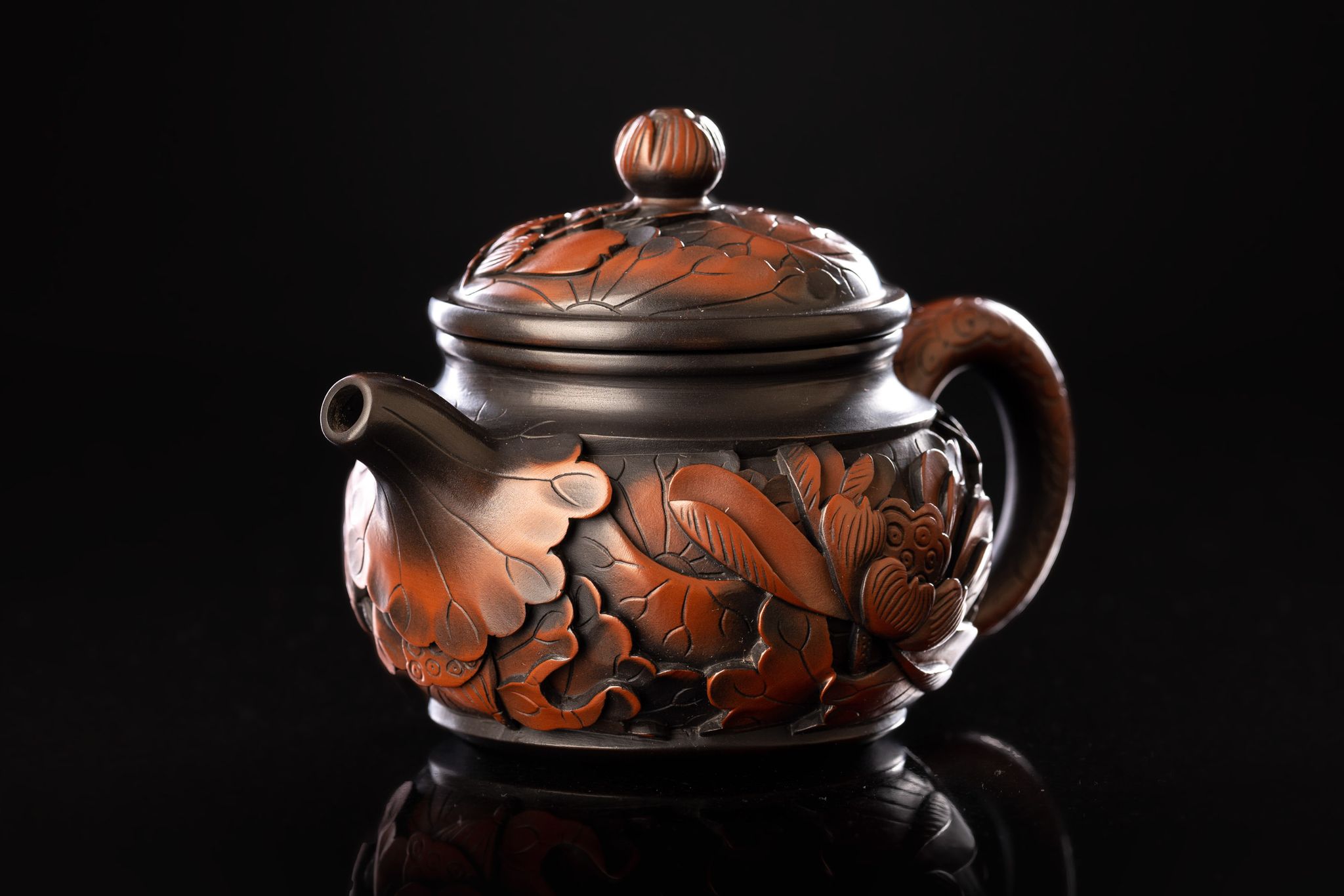 Chinese handmade teapot from Jianshui purple ceramics Lotus_1