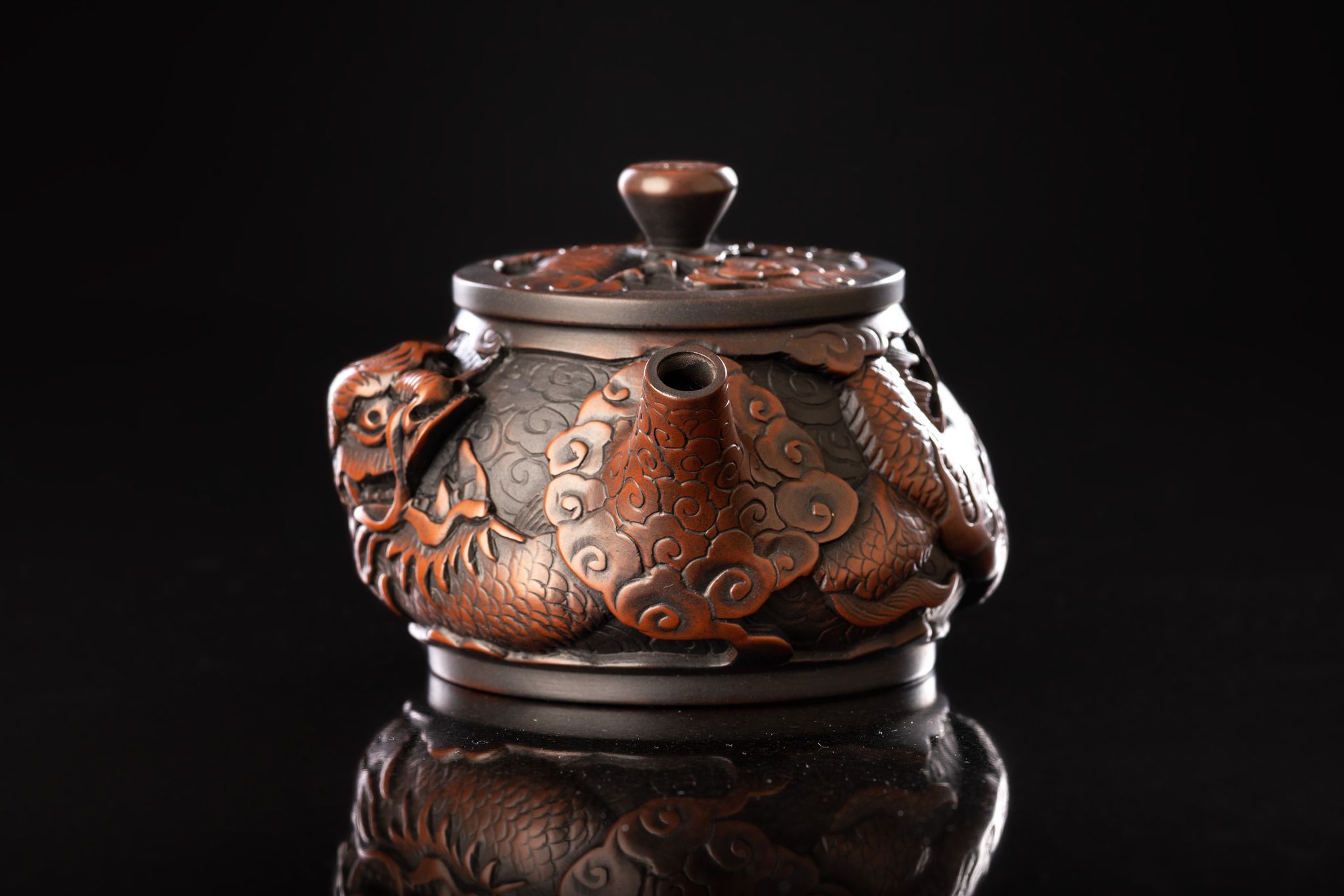 Chinese handmade teapot from Jianshui purple ceramics Dragon_2