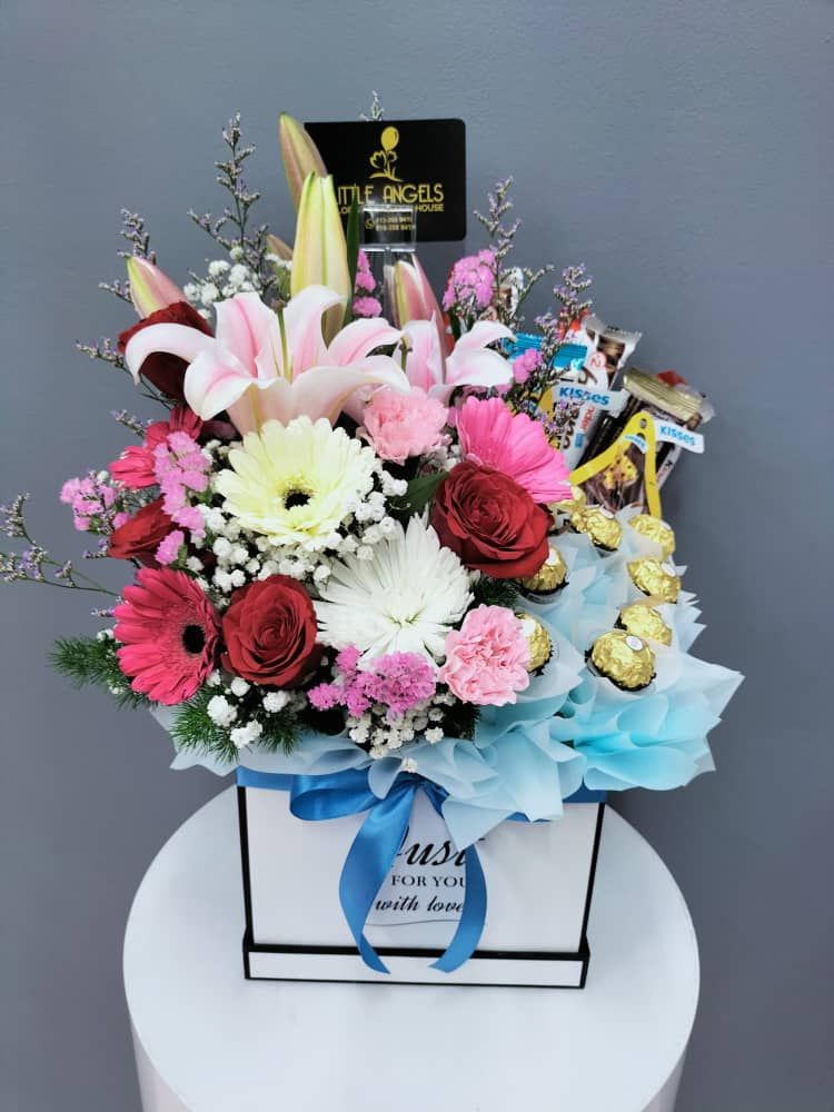 Flowers and Choc Box_0