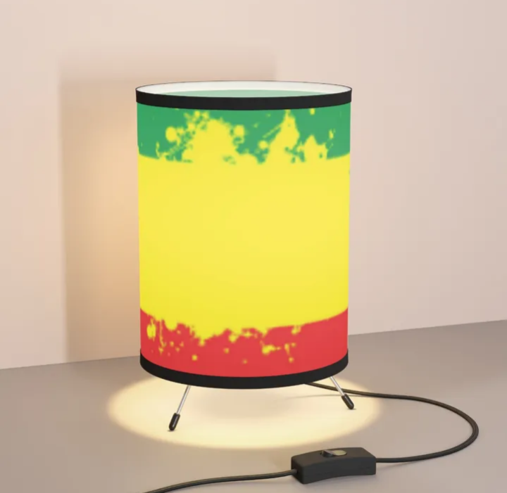 Tripod Lamp with High-Res Printed Shade, US\CA plug_2