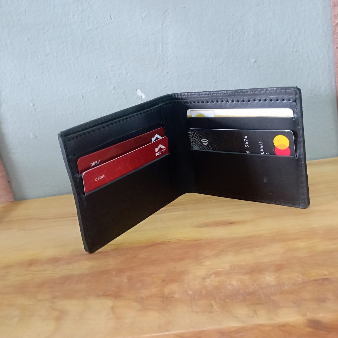 Soft Bifold Leather Wallet_0